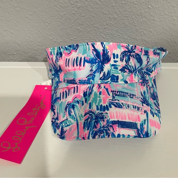 Lilly Pulitzer It’s a Match Visor in Ravello Blue - Picture 3 of 7